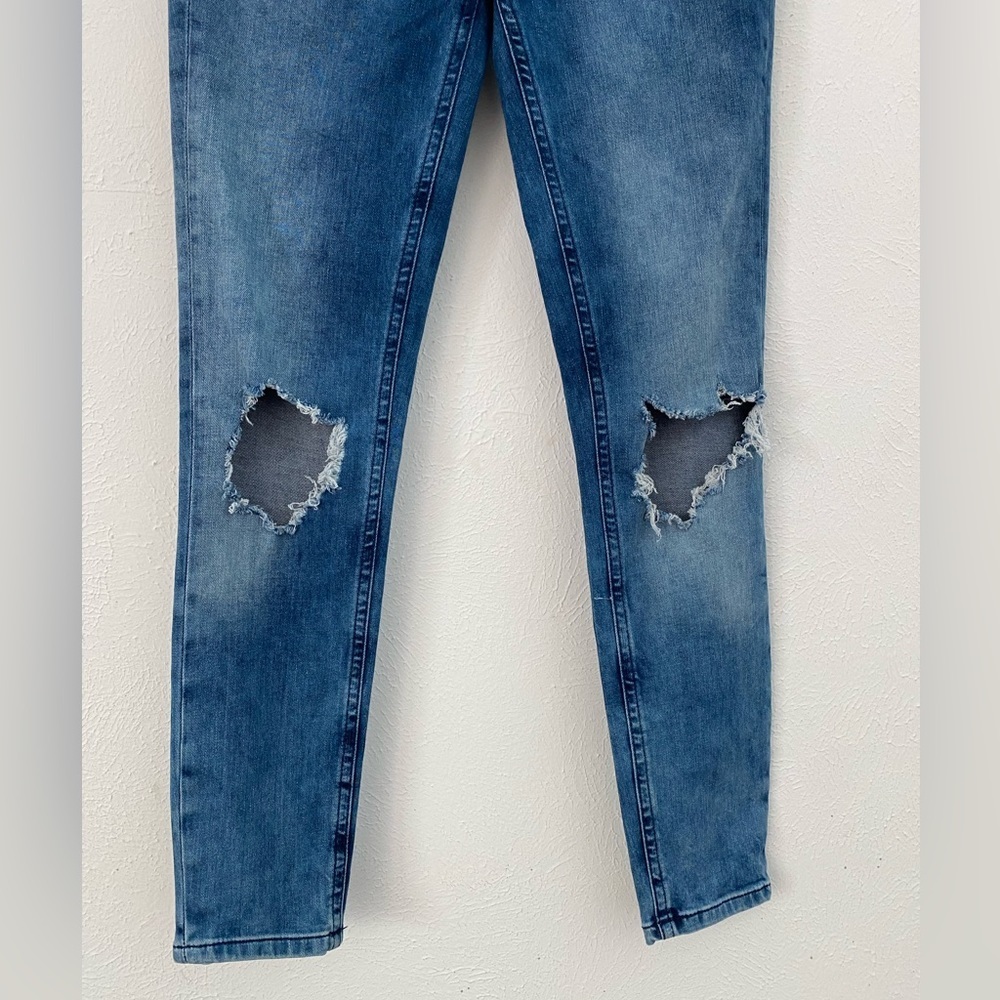 Free People Busted Knee Distressed Skinny Jeans W 27 - Picture 9 of 15